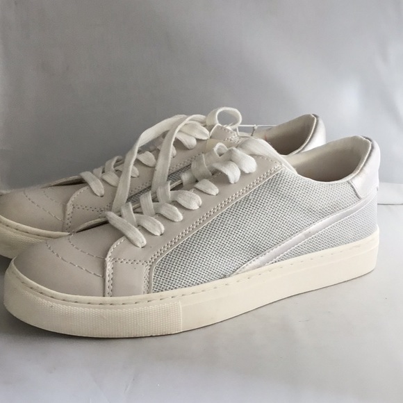 UNIVERSAL THREAD SHOES LADIES. - Picture 2 of 5